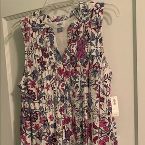 Old Navy sleeveless dress, lined with pleated front
